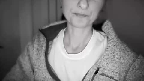 Anje online show from October 2025 08:14:02 PM