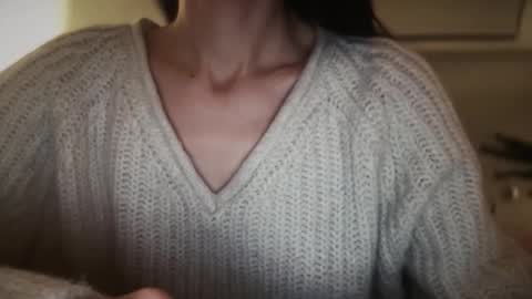 Anje online show from December 2025 09:09:01 PM