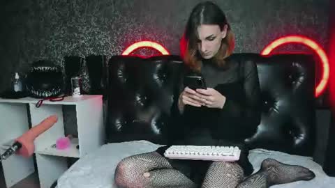 Snapshot of anjella_botton chatting on July 2026 04:19:01 AM Angel online show from July 2026 04:19:01 AM