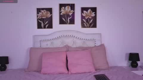 Ana  online show from October 2025 11:00:02 AM