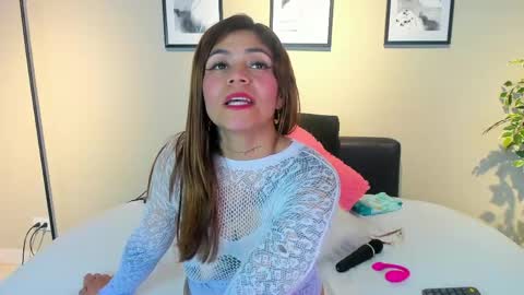 Snapshot of anna__spencer chatting on April 2026 12:22:02 PM Anna online show from April 2026 12:22:02 PM