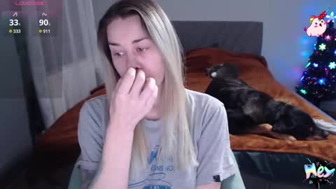 Anadirectgirl online show from December 2024 09:43:02 AM