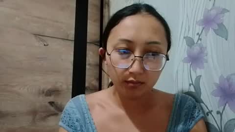 anna_carameldream online show from August 2026 09:28:01 PM