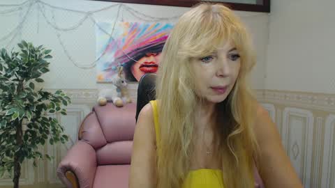 Snapshot of anna_ditrih chatting on February 2025 12:55:01 PM Anna Ditrih online show from February 2025 12:55:01 PM