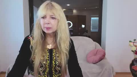 Snapshot of anna_ditrih chatting on September 2025 11:55:02 AM Anna Ditrih online show from September 2025 11:55:02 AM