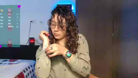 Snapshot of anna_dlove_cam chatting on December 2024 03:37:02 PM Anna online show from December 2024 03:37:02 PM