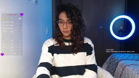 Snapshot of anna_dlove_cam chatting on February 2025 03:53:01 PM Anna online show from February 2025 03:53:01 PM