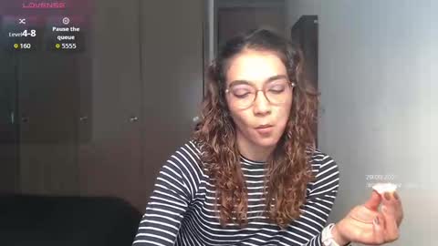 Snapshot of anna_dlove_cam chatting on September 2025 03:39:01 PM Anna online show from September 2025 03:39:01 PM