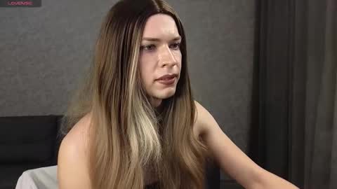 Anna online show from January 2026 07:11:01 PM