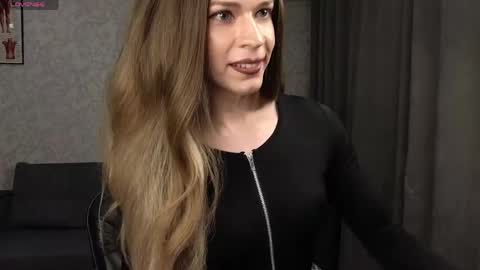 Anna online show from May 2026 07:11:02 PM