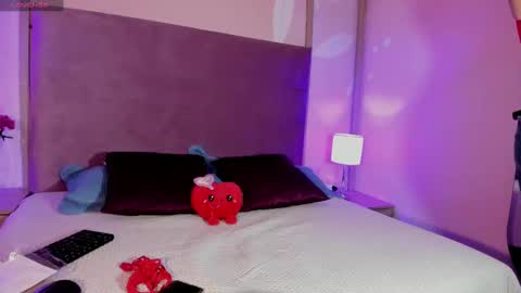 Snapshot of anna_lew chatting on February 2025 07:58:02 PM anna online show from February 2025 07:58:02 PM