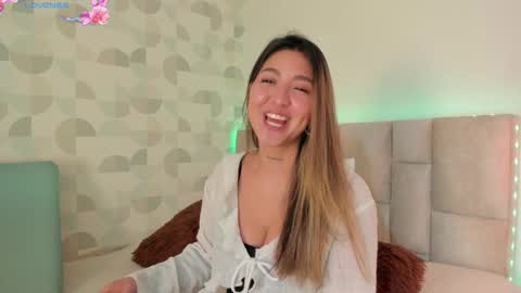 Ana Lucia online show from September 2025 07:16:01 PM