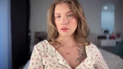 Snapshot of anna_morison chatting on November 2025 10:29:01 AM Annet online show from November 2025 10:29:01 AM