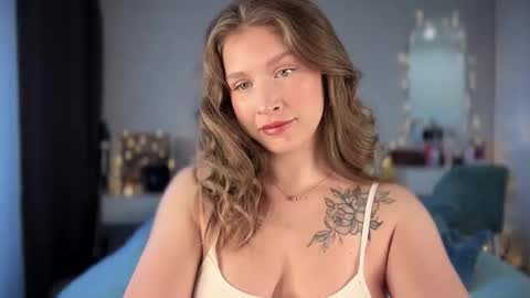 Snapshot of anna_morison chatting on December 2025 09:57:02 AM Annet online show from December 2025 09:57:02 AM