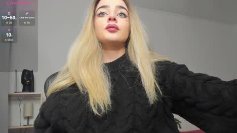 Snapshot of anna_nickol chatting on December 2024 03:49:02 PM Anna online show from December 2024 03:49:02 PM