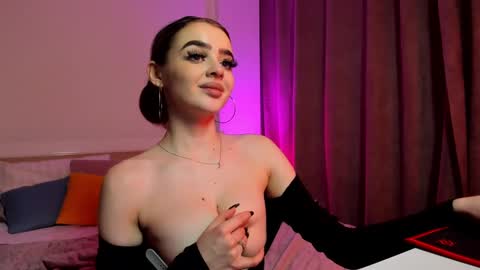 Snapshot of anna_nickol chatting on February 2025 07:51:01 PM Anna online show from February 2025 07:51:01 PM