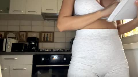 anna_nobel online show from November 2025 07:40:01 AM