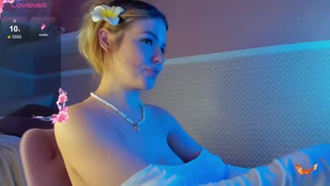 Snapshot of anna_robinson chatting on February 2025 07:12:02 AM Anna online show from February 2025 07:12:02 AM