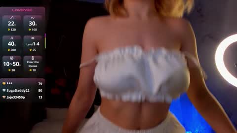 Snapshot of anna_robinson chatting on October 2025 01:29:01 AM Anna online show from October 2025 01:29:01 AM