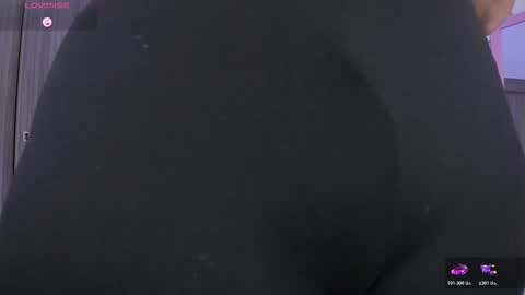 Snapshot of anna_ross_ chatting on March 2026 03:29:01 PM Anna independent model online show from March 2026 03:29:01 PM