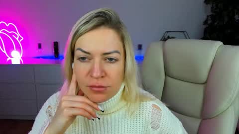 Snapshot of anna_snow9 chatting on October 2025 06:02:02 AM anna_snow9 online show from October 2025 06:02:02 AM