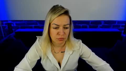 Snapshot of anna_snow9 chatting on October 2025 05:40:01 AM anna_snow9 online show from October 2025 05:40:01 AM