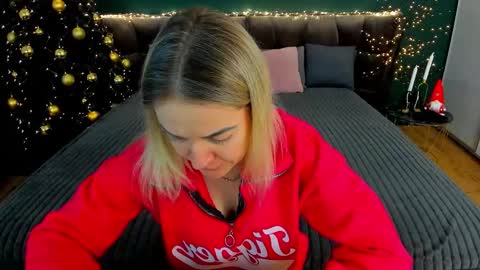 Snapshot of anna_snow9 chatting on December 2025 06:53:01 AM anna_snow9 online show from December 2025 06:53:01 AM