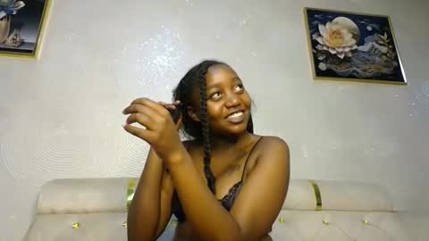 Snapshot of annabel038 chatting on February 2025 06:37:02 PM Annabel online show from February 2025 06:37:02 PM