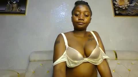 Snapshot of annabel038 chatting on February 2025 03:11:01 AM Annabel online show from February 2025 03:11:01 AM