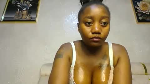 Snapshot of annabel038 chatting on February 2025 09:11:02 PM Annabel online show from February 2025 09:11:02 PM