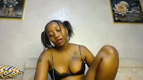 Snapshot of annabel038 chatting on February 2025 08:13:02 PM Annabel online show from February 2025 08:13:02 PM