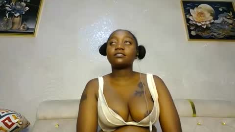 Snapshot of annabel038 chatting on February 2025 06:26:02 PM Annabel online show from February 2025 06:26:02 PM