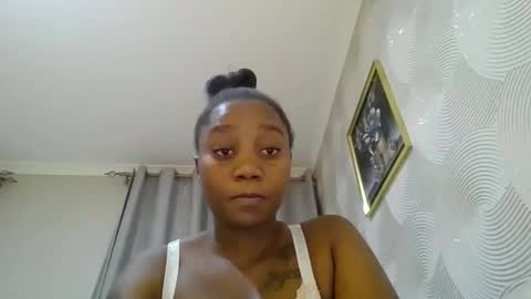 Snapshot of annabel038 chatting on February 2025 04:13:02 PM Annabel online show from February 2025 04:13:02 PM