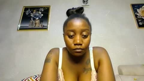 Snapshot of annabel038 chatting on February 2025 07:17:02 PM Annabel online show from February 2025 07:17:02 PM