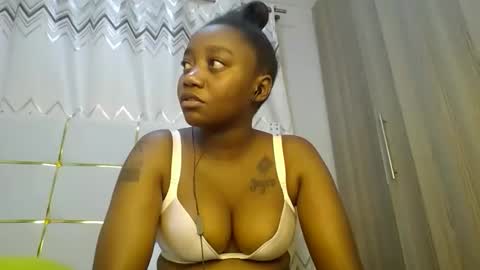 Snapshot of annabel038 chatting on March 2025 06:01:02 PM Annabel online show from March 2025 06:01:02 PM