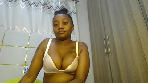 Snapshot of annabel038 chatting on March 2025 09:05:02 PM Annabel online show from March 2025 09:05:02 PM