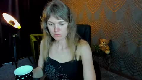 Annabel online show from May 2026 06:32:03 AM