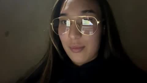 Snapshot of annabellandmann chatting on September 2025 06:24:02 PM Sarah online show from September 2025 06:24:02 PM