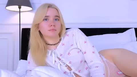 Snapshot of annabellelu chatting on November 2025 05:53:01 AM AnnaBelle online show from November 2025 05:53:01 AM