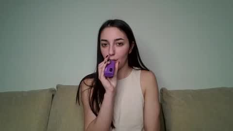 Snapshot of annabloempje chatting on February 2025 03:31:02 PM Anna online show from February 2025 03:31:02 PM