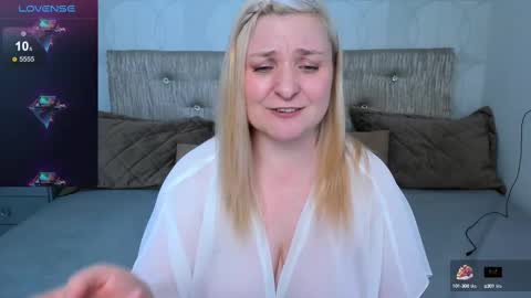 Snapshot of annacherri chatting on February 2025 09:15:02 AM AnnaCherri online show from February 2025 09:15:02 AM