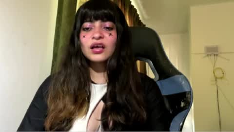 Anna online show from April 2026 08:26:01 PM