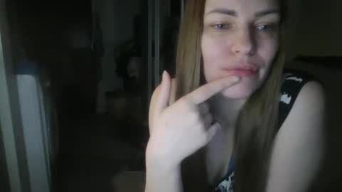 annadiamond1 online show from May 2026 08:47:02 PM