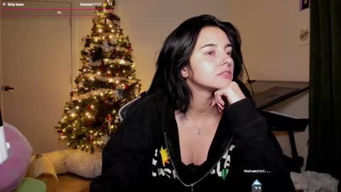 Snapshot of annaforevers chatting on November 2025 02:11:01 AM Anna Forevers online show from November 2025 02:11:01 AM