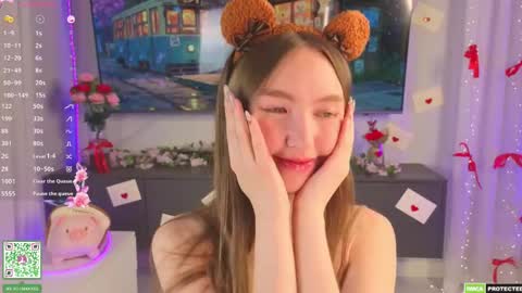 Holly Molly Im Polly online show from May 2026 07:43:02 PM