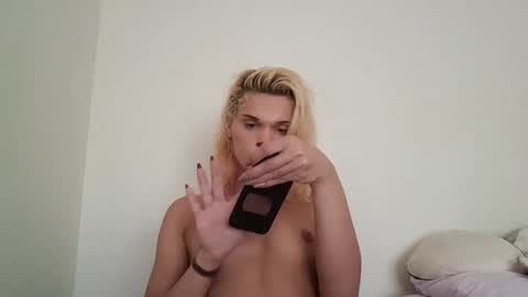 Snapshot of annamarrie777 chatting on October 2025 08:09:02 PM AnnaMarrie online show from October 2025 08:09:02 PM