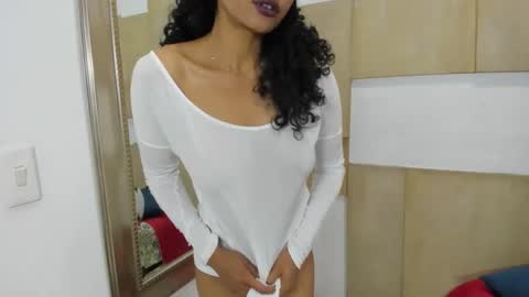 Anna online show from October 2025 09:04:02 PM