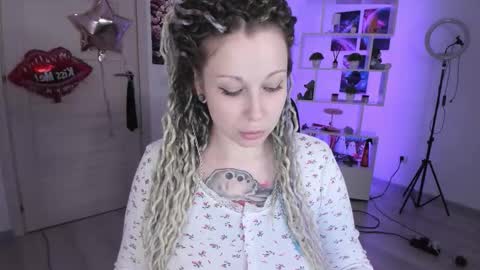 Snapshot of annanebula chatting on October 2025 02:45:02 AM Anna online show from October 2025 02:45:02 AM