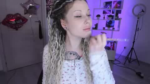 Snapshot of annanebula chatting on November 2025 03:30:02 AM Anna online show from November 2025 03:30:02 AM