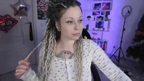 Snapshot of annanebula chatting on November 2025 11:18:02 AM Anna online show from November 2025 11:18:02 AM